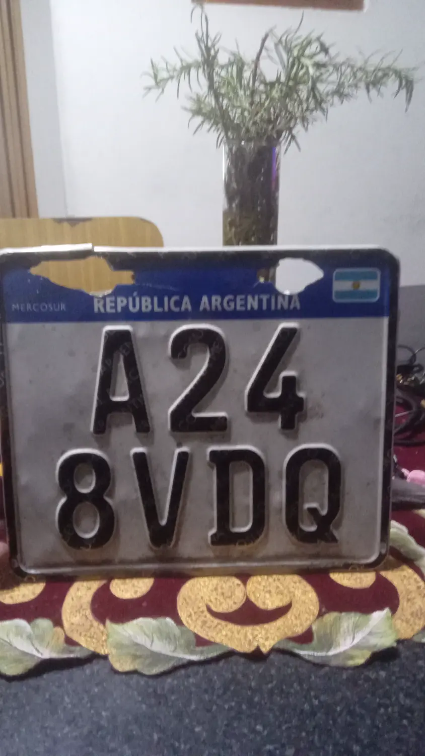 Patente de auto A248VDQ